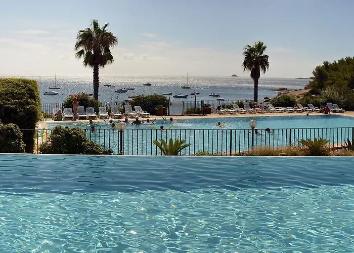 Village Naturiste La Chiappa Holiday park 3*