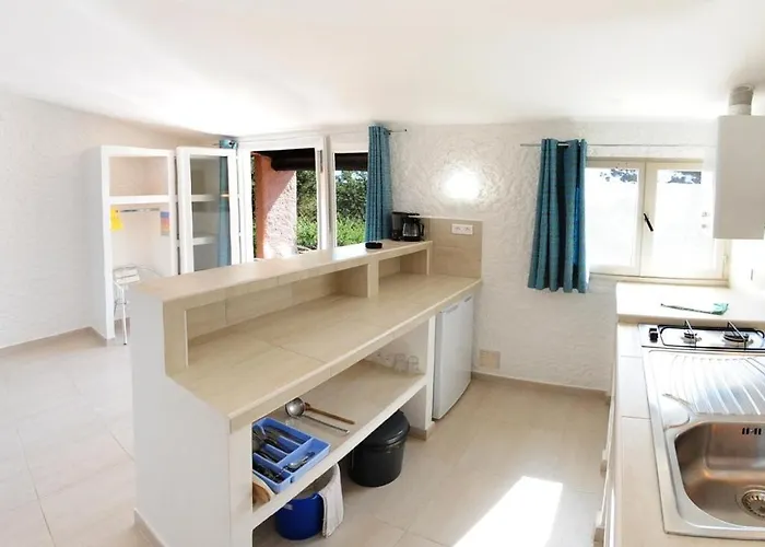 Village Naturiste La Chiappa Vakantiepark 3*